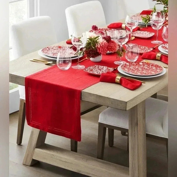 Lipstick Red Cloth Napkins Set of 4 Cotton Blend Every Day Use Holidays - Picture 7 of 7